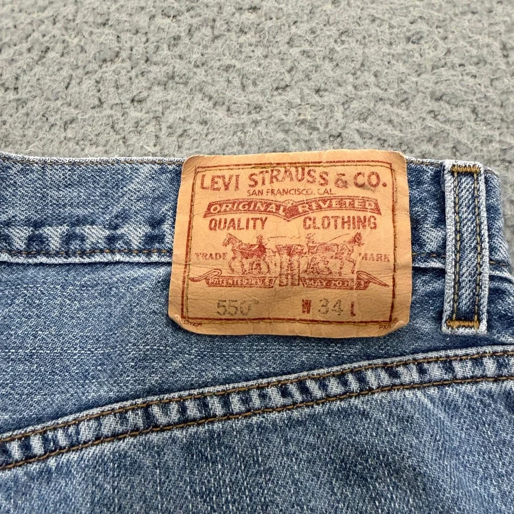 Levis 550 Relaxed Fit Denim Shorts Mens 34 Blue Mid Wash Cotton Jorts Skater